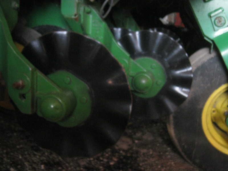 Planting Equipment  John Deere 1780 Planter Photo